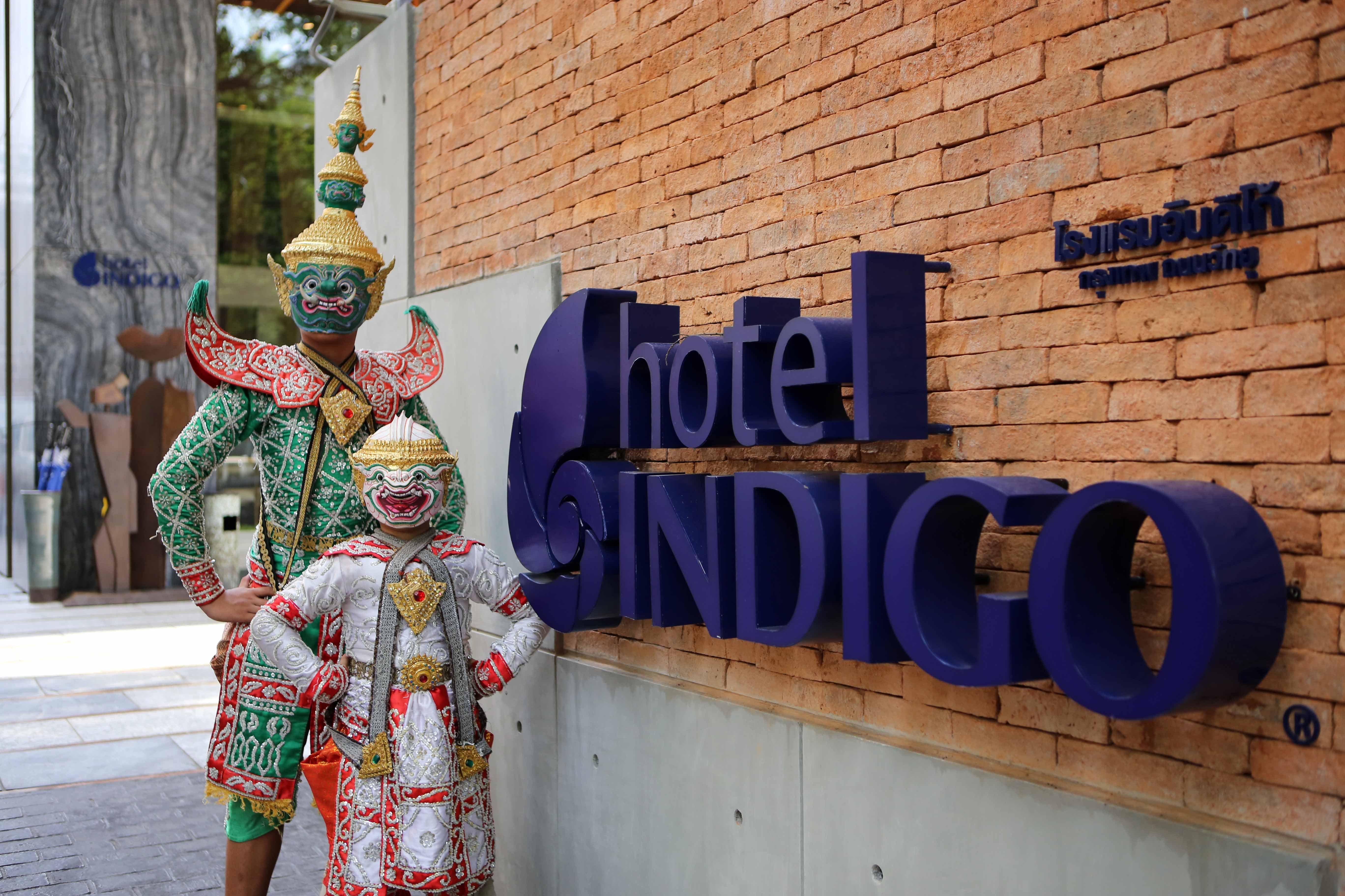 Hotel Indigo Bangkok Wireless Road By Ihg Exteriör bild