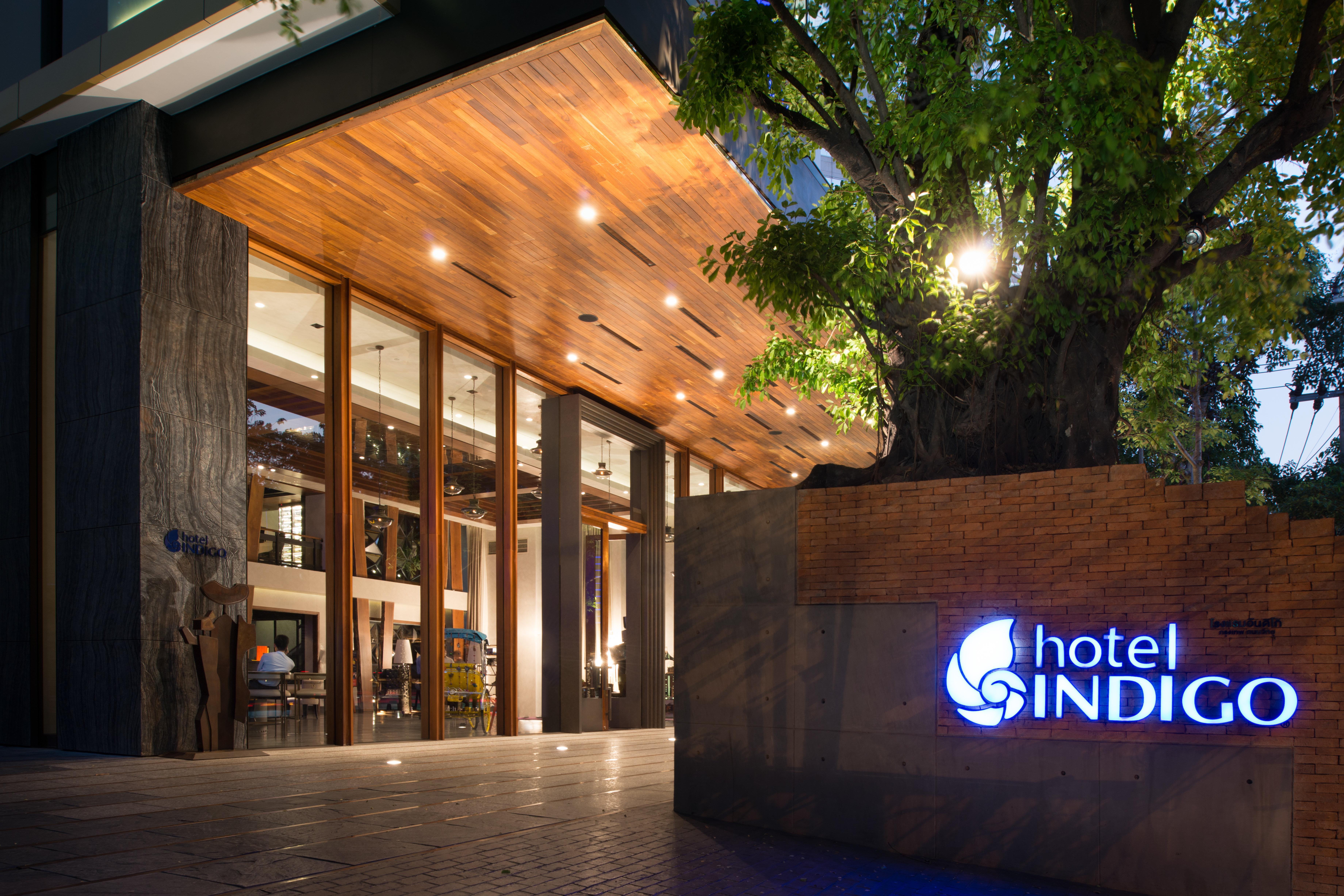 Hotel Indigo Bangkok Wireless Road By Ihg Exteriör bild Indigo Hotel