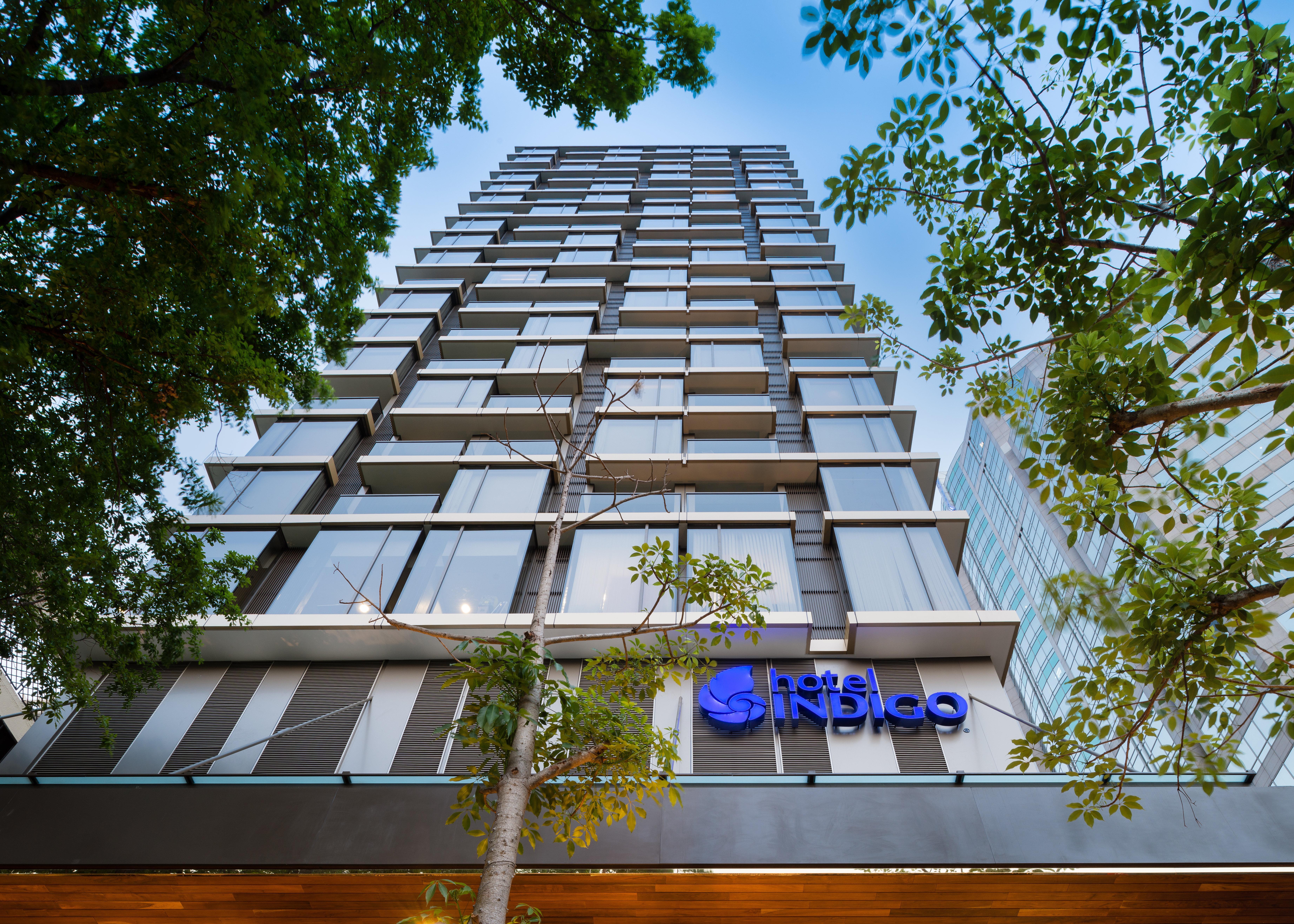 Hotel Indigo Bangkok Wireless Road By Ihg Exteriör bild