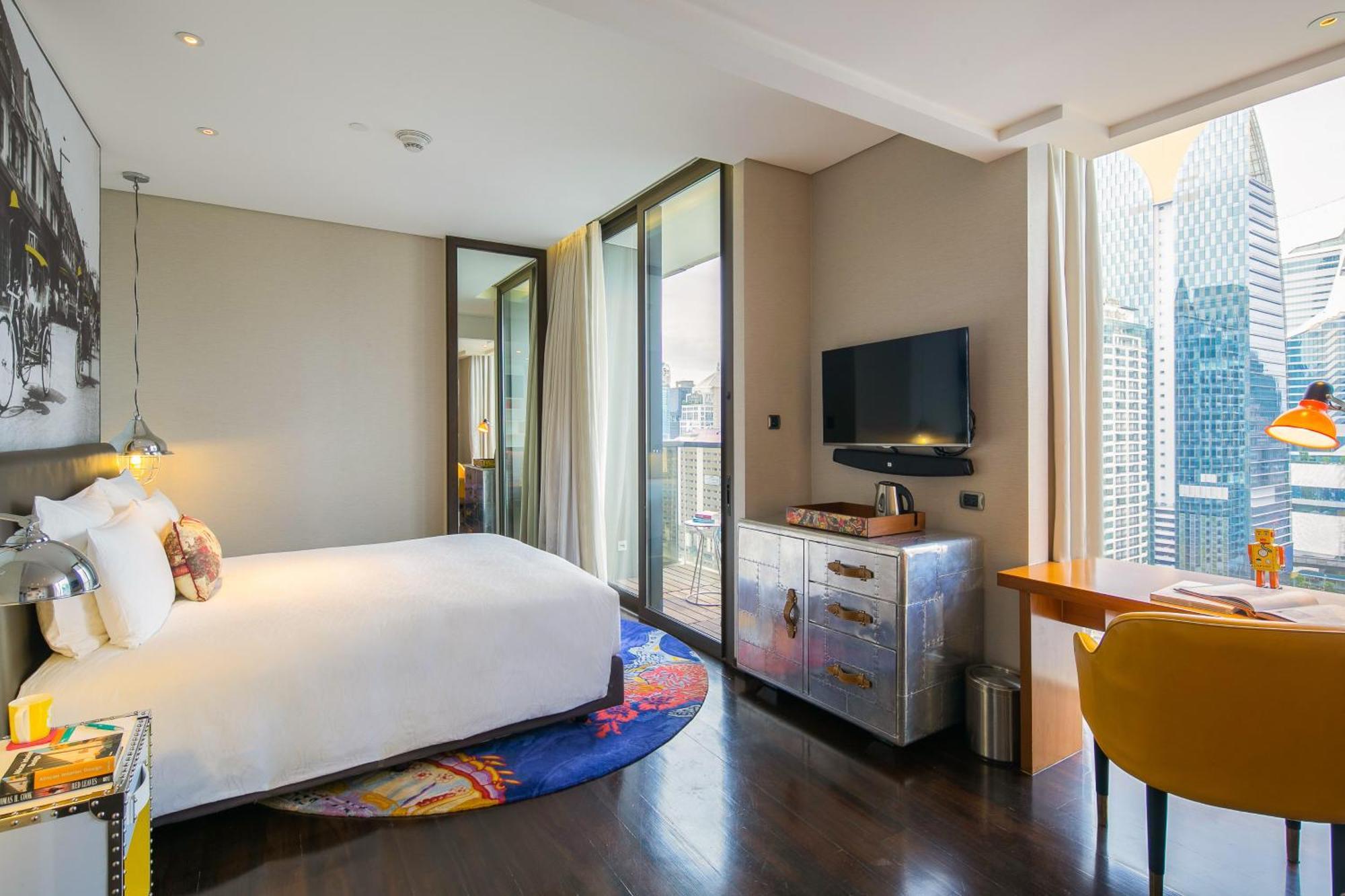 Hotel Indigo Bangkok Wireless Road By Ihg Exteriör bild Deluxe Room