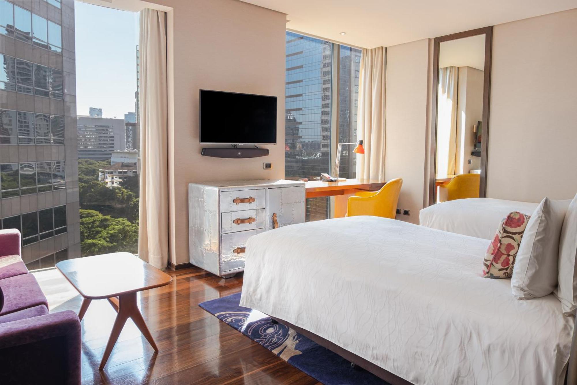 Hotel Indigo Bangkok Wireless Road By Ihg Exteriör bild